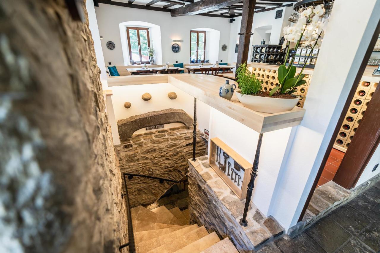 Landgasthof Zur Burg Grenzau Hoehr-Grenzhausen Ngoại thất bức ảnh
