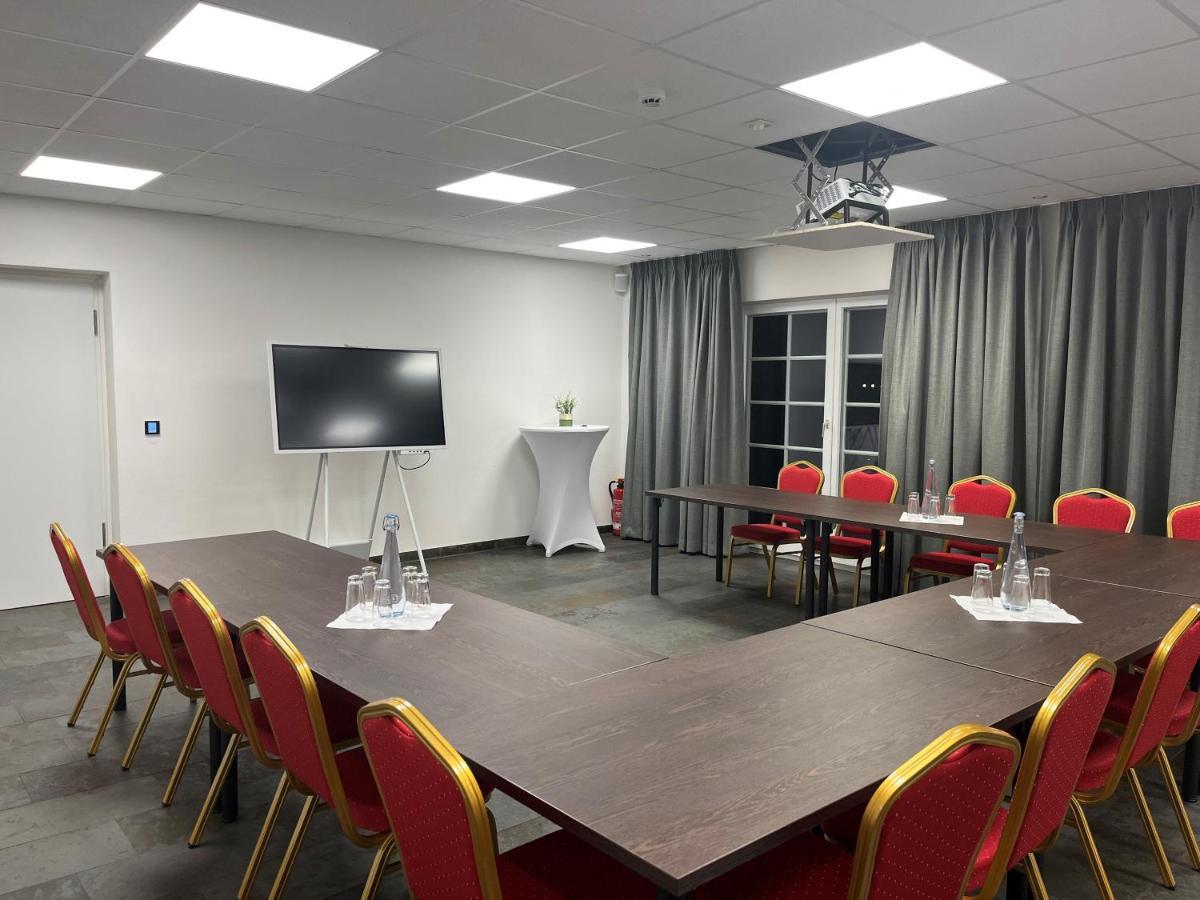 Landgasthof Zur Burg Grenzau Hoehr-Grenzhausen Ngoại thất bức ảnh