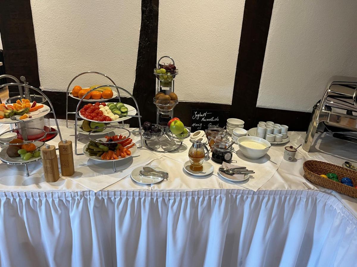 Landgasthof Zur Burg Grenzau Hoehr-Grenzhausen Ngoại thất bức ảnh
