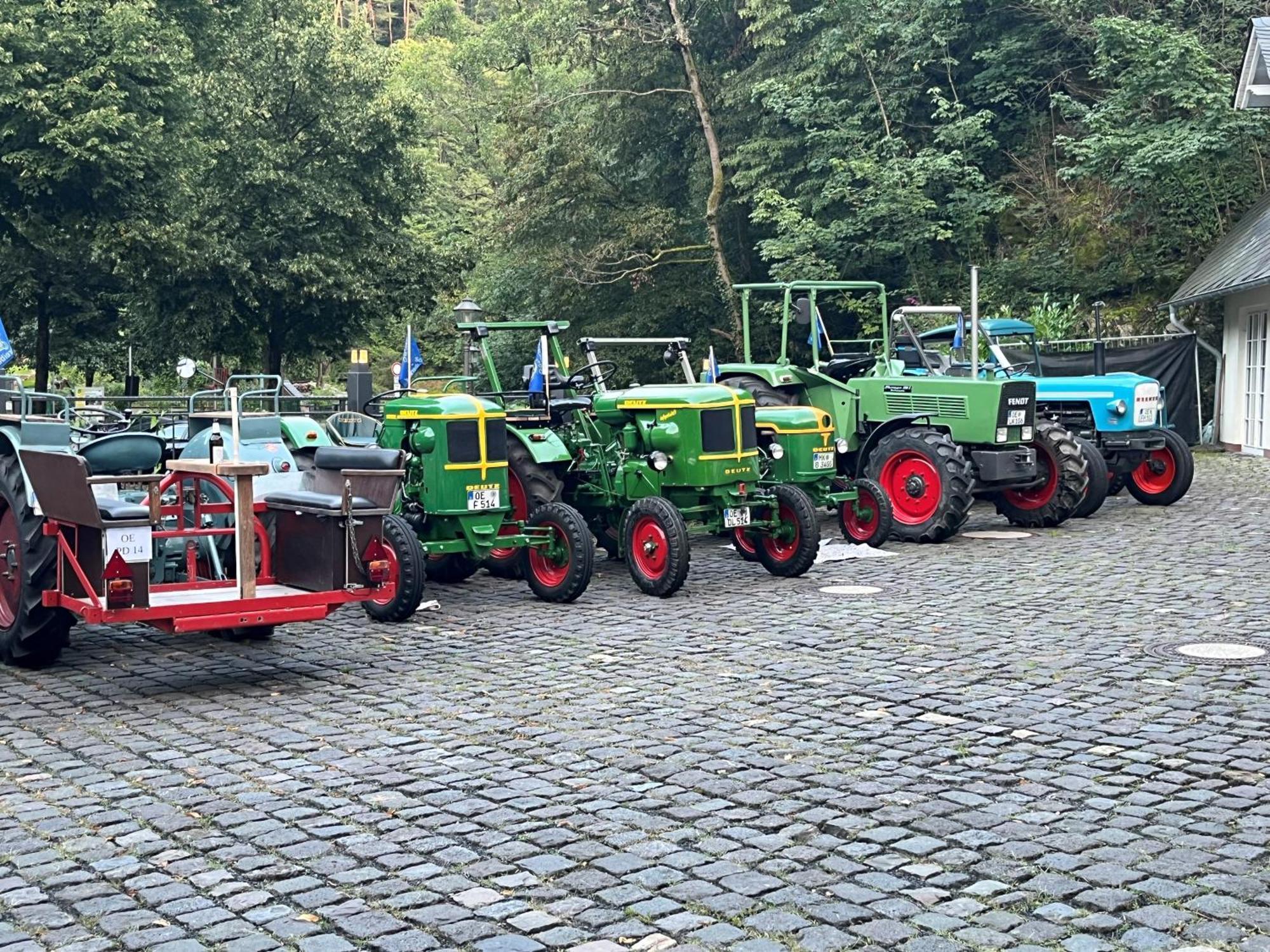 Landgasthof Zur Burg Grenzau Hoehr-Grenzhausen Ngoại thất bức ảnh